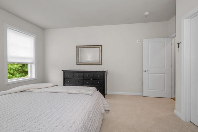 320 Martins Landing 209, North Reading, MA 01864