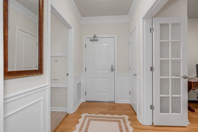 320 Martins Landing 209, North Reading, MA 01864