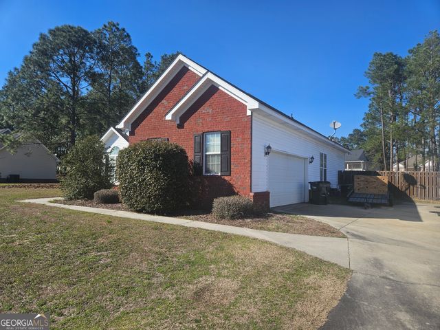 2031 Pinemount Boulevard, Statesboro, GA 30461