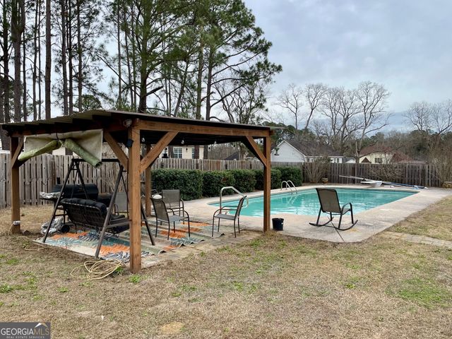 2031 Pinemount Boulevard, Statesboro, GA 30461