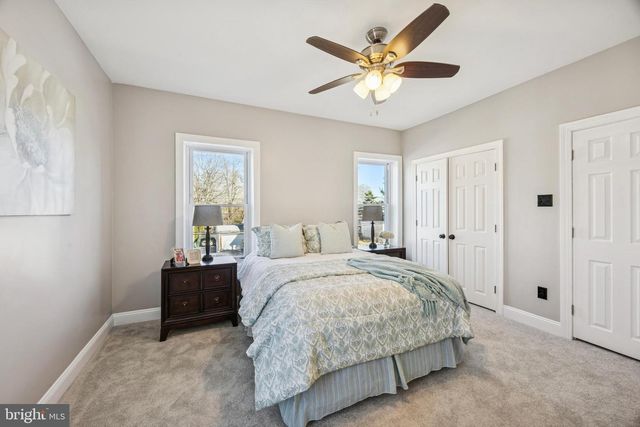 355 HOLMES RD, Holmes, PA 19043