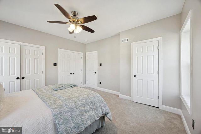 355 HOLMES RD, Holmes, PA 19043