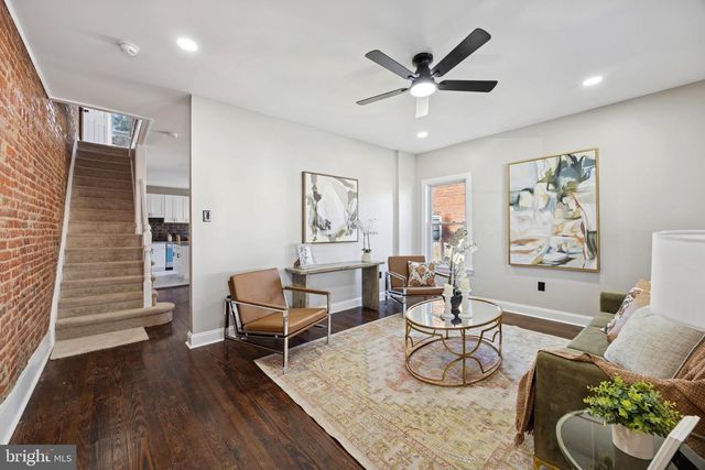 355 HOLMES RD, Holmes, PA 19043