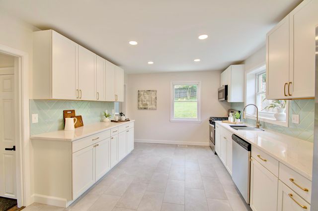 797 Highland Avenue, Fort Wright, KY 41011