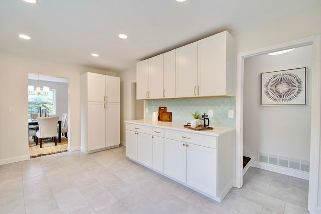 797 Highland Avenue, Fort Wright, KY 41011