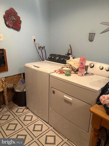 90 CHERRY ALY, Stevens, PA 17578
