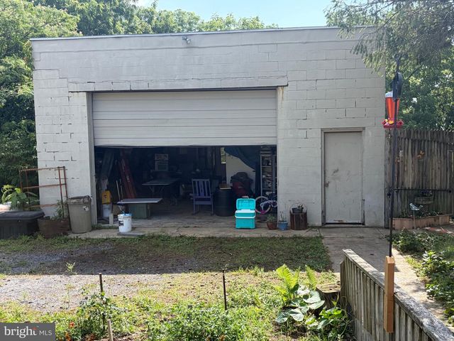 90 CHERRY ALY, Stevens, PA 17578