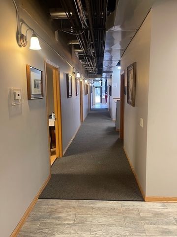 6444 N Milwaukee Avenue, Chicago, IL 60631