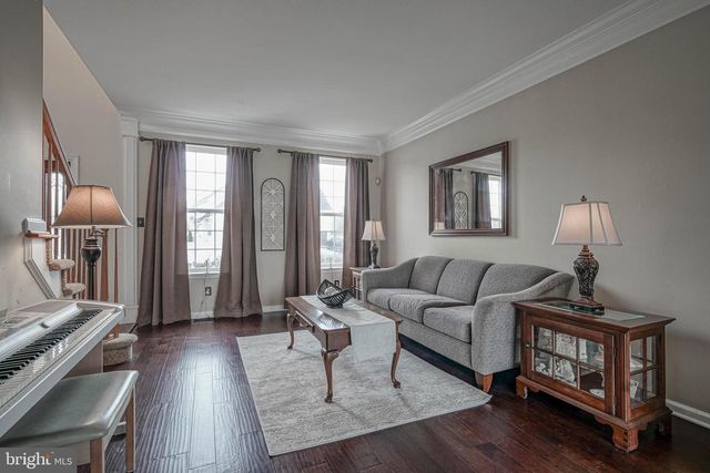 118 DELAWARE XING, Swedesboro, NJ 08085