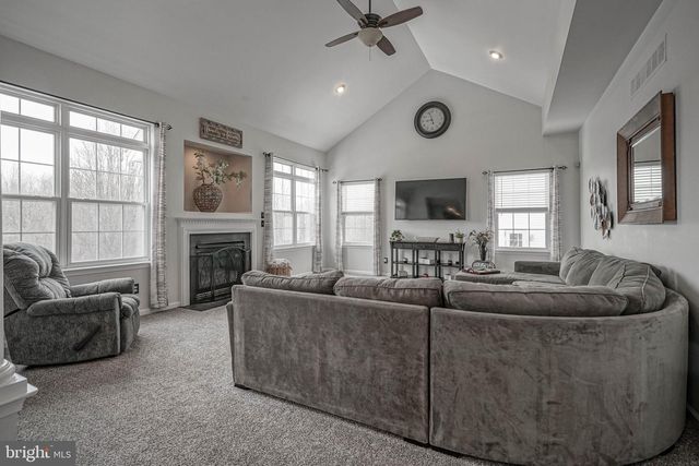 118 DELAWARE XING, Swedesboro, NJ 08085