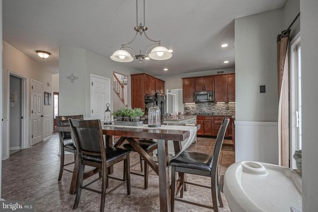 118 DELAWARE XING, Swedesboro, NJ 08085