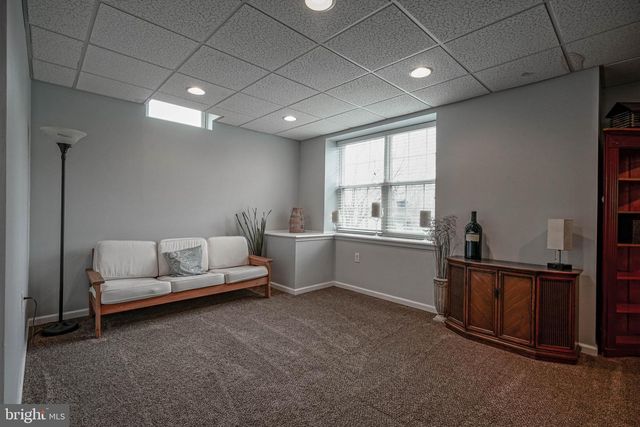 118 DELAWARE XING, Swedesboro, NJ 08085