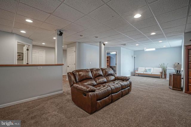 118 DELAWARE XING, Swedesboro, NJ 08085