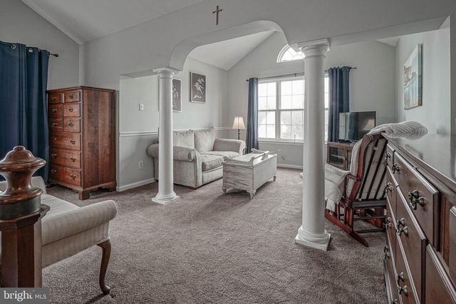 118 DELAWARE XING, Swedesboro, NJ 08085