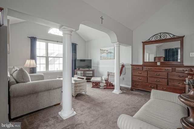 118 DELAWARE XING, Swedesboro, NJ 08085