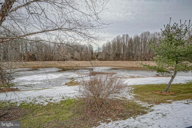 118 DELAWARE XING, Swedesboro, NJ 08085