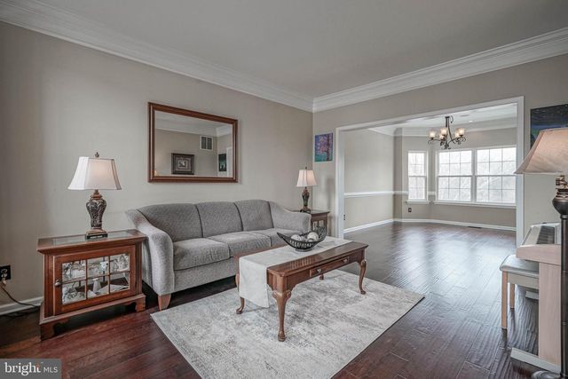 118 DELAWARE XING, Swedesboro, NJ 08085