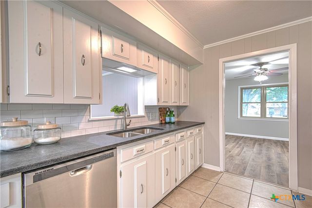 3010 Hemlock Boulevard, Temple, TX 76502