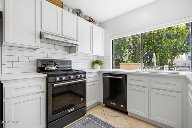 211 Mcafee Court, Thousand Oaks, CA 91360