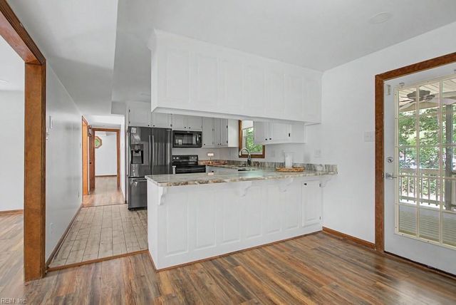 6495 Glenside Court CT, Gloucester, VA 23061