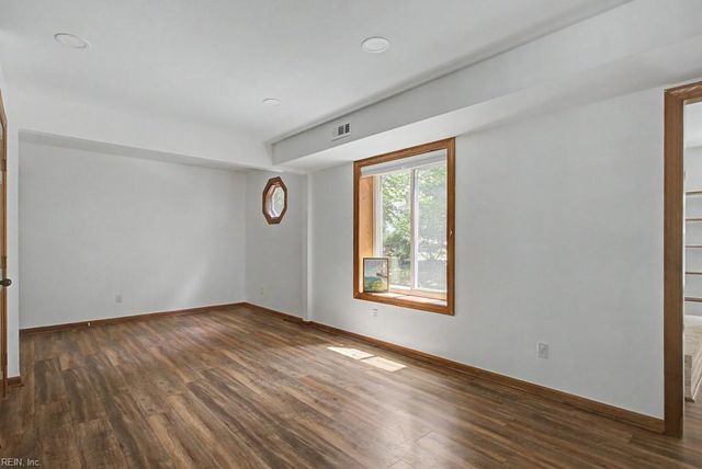 6495 Glenside Court CT, Gloucester, VA 23061