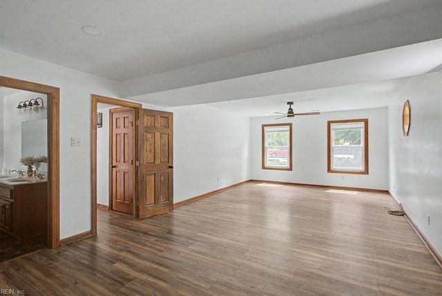 6495 Glenside Court CT, Gloucester, VA 23061