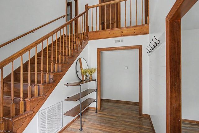 6495 Glenside Court CT, Gloucester, VA 23061