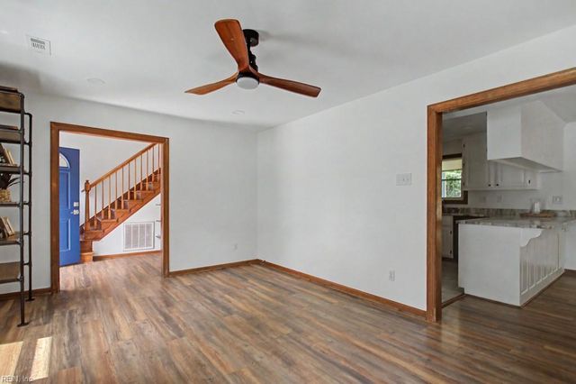 6495 Glenside Court CT, Gloucester, VA 23061