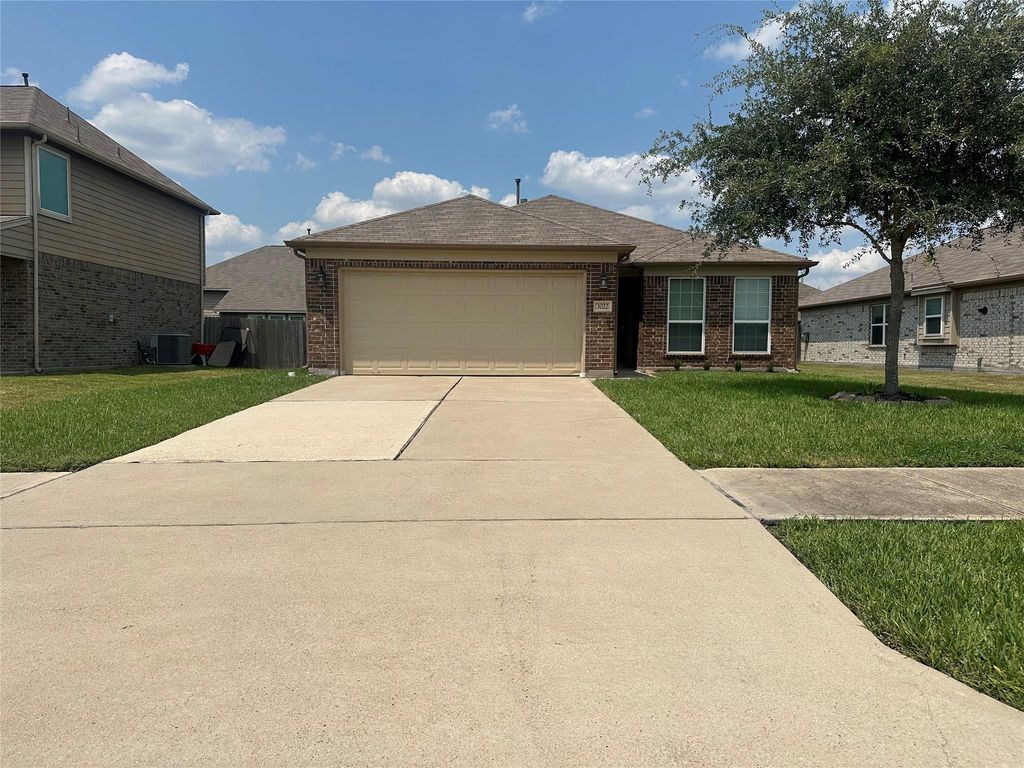 3022 Phaeton Court, Rosenberg, TX 77471