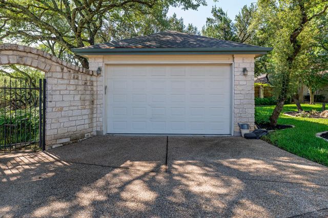 108 S El Reno CV, Lakeway, TX 78734