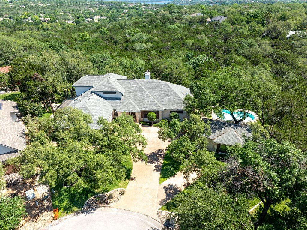 108 S El Reno CV, Lakeway, TX 78734