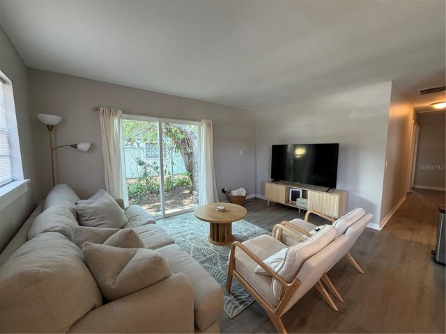 1720 W ARCH STREET, Tampa, FL 33607