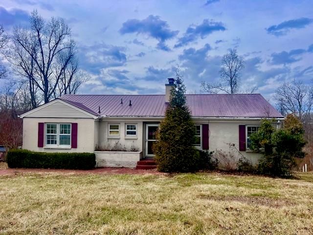 2209 S Inwood Drive, Huntington, WV 25701