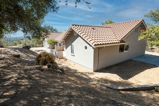 28684 Copper Creek Drive, Coarsegold, CA 93614