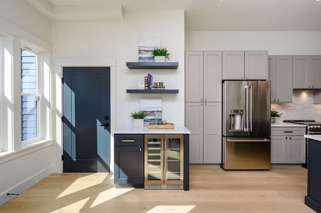 21 Tanglewood Road 1, Boston, MA 02124