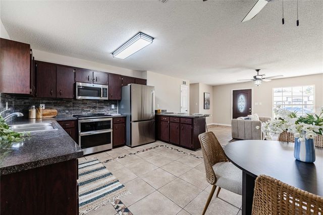 4864 CEDAR VIEW DRIVE, Mulberry, FL 33860