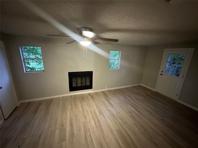 2908 Binyon Street, Fort Worth, TX 76133