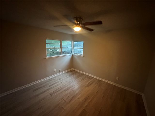 2908 Binyon Street, Fort Worth, TX 76133