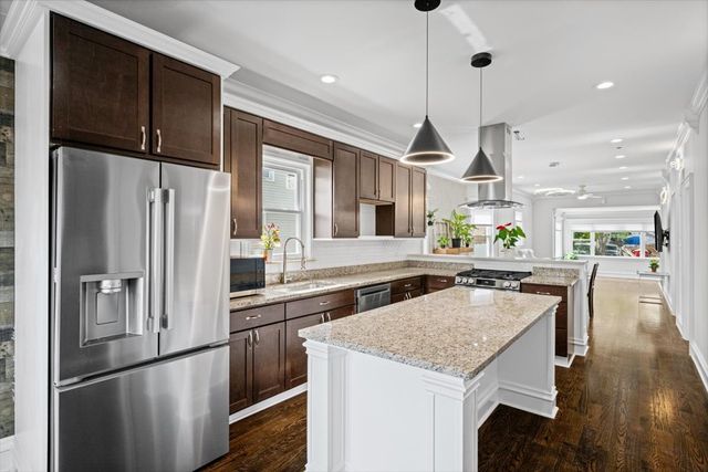 135 S 19th Avenue, Maywood, IL 60153
