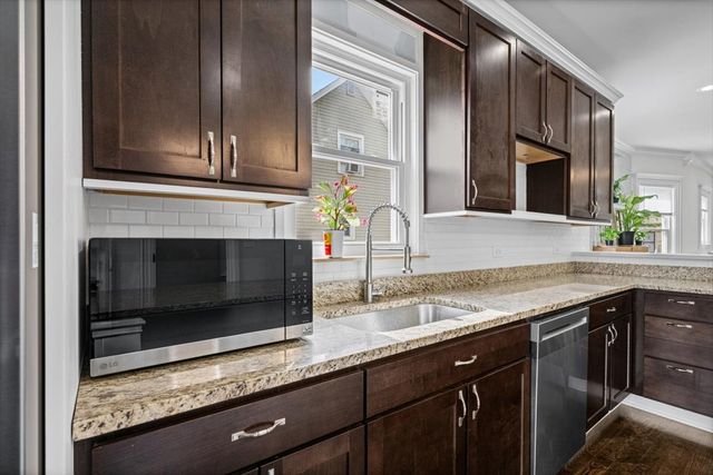 135 S 19th Avenue, Maywood, IL 60153