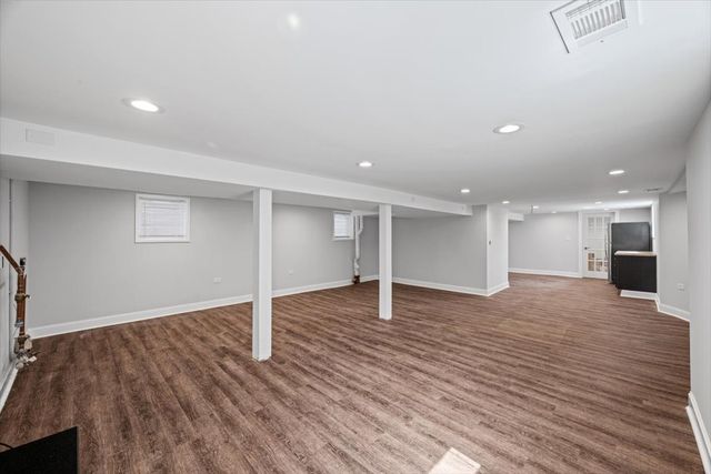 135 S 19th Avenue, Maywood, IL 60153