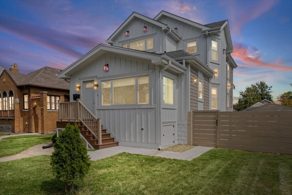 135 S 19th Avenue, Maywood, IL 60153