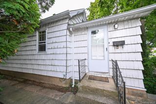 41 Porter Street, Elmont, NY 11003