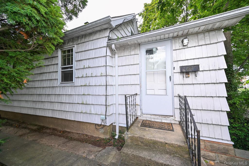 41 Porter Street, Elmont, NY 11003 — exterior