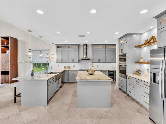3849 Gulfstream Way, Davie, FL 33328