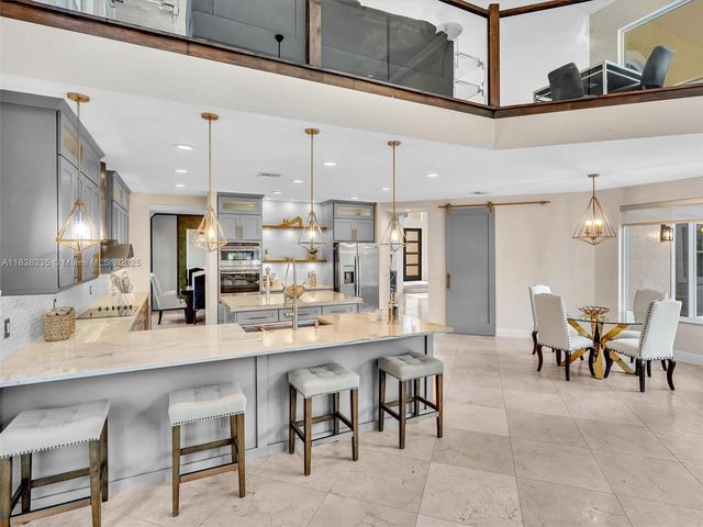 3849 Gulfstream Way, Davie, FL 33328