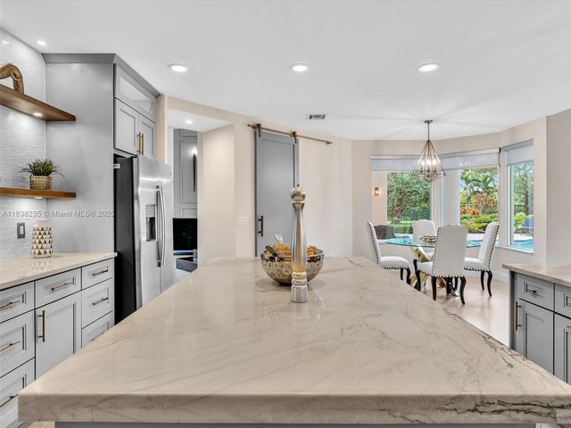 3849 Gulfstream Way, Davie, FL 33328