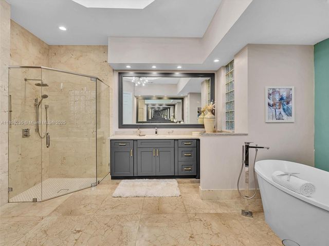 3849 Gulfstream Way, Davie, FL 33328