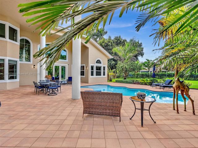 3849 Gulfstream Way, Davie, FL 33328