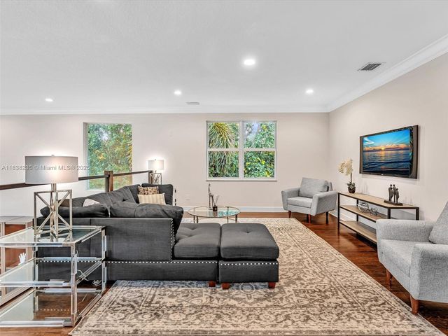 3849 Gulfstream Way, Davie, FL 33328